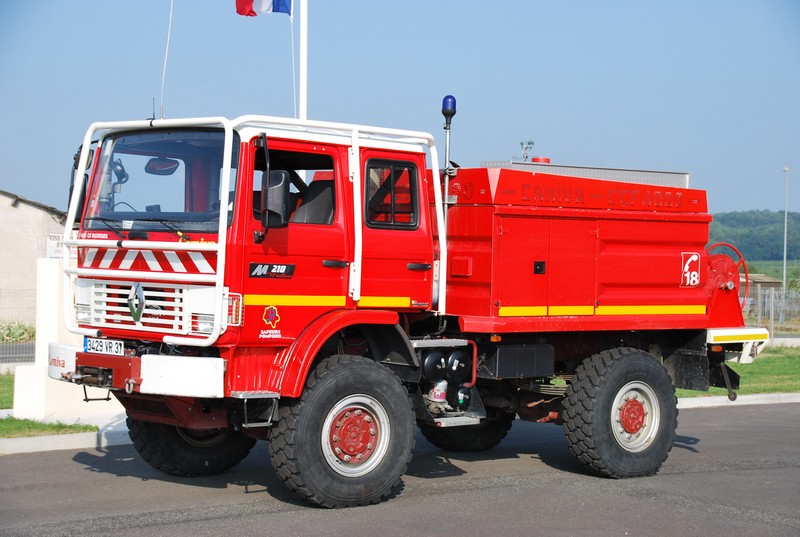 Camion Citerne Feux de Forets Moyen (CS Bourgueil).JPG