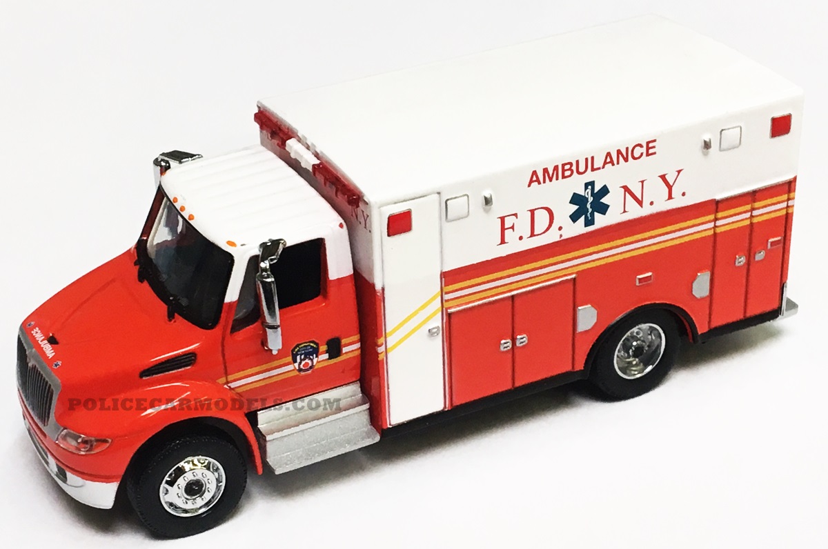 greenlight-1-64-fdny-new-york-city-fire-department-2014-ford-explorer-pre-order-42.gif.jpg