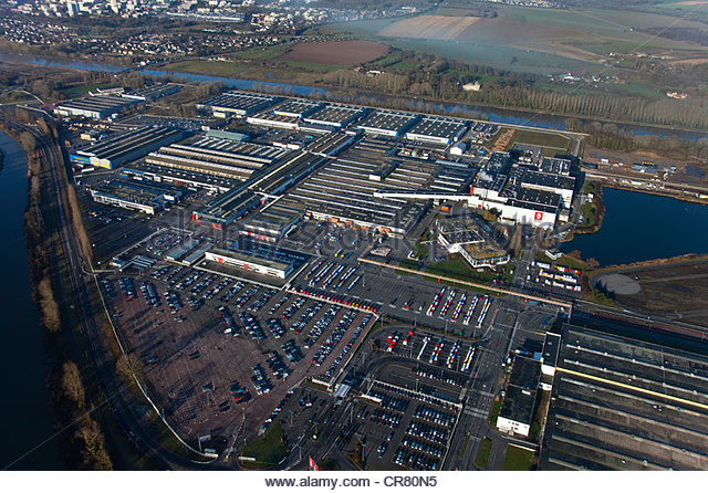 france-basse-normandie-calvados-14-colombelles-usine-renault-trucks-cr80n5.jpg