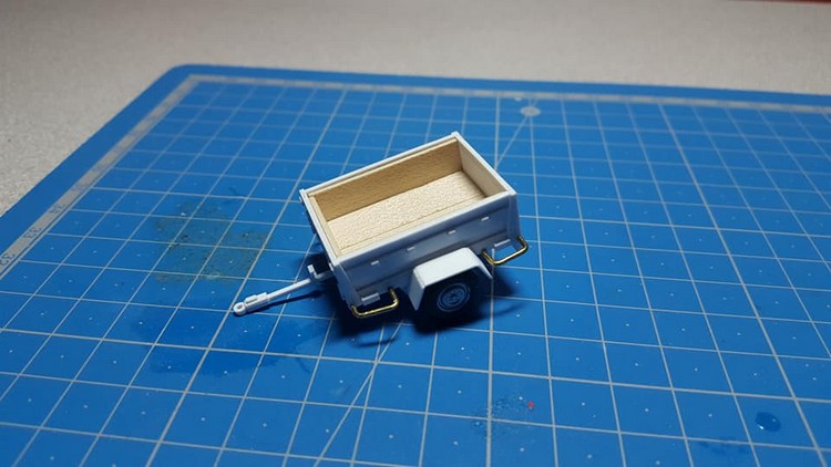 R.Ecl- Pose à blanc habillage dans remorque  001.jpg