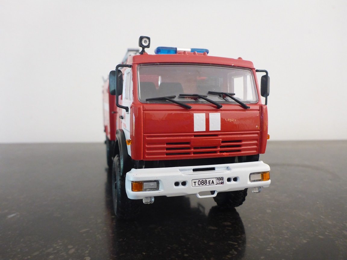 KaMaz 43502 AC-3-40.JPG