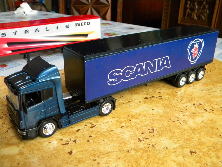 SCANIA.jpg