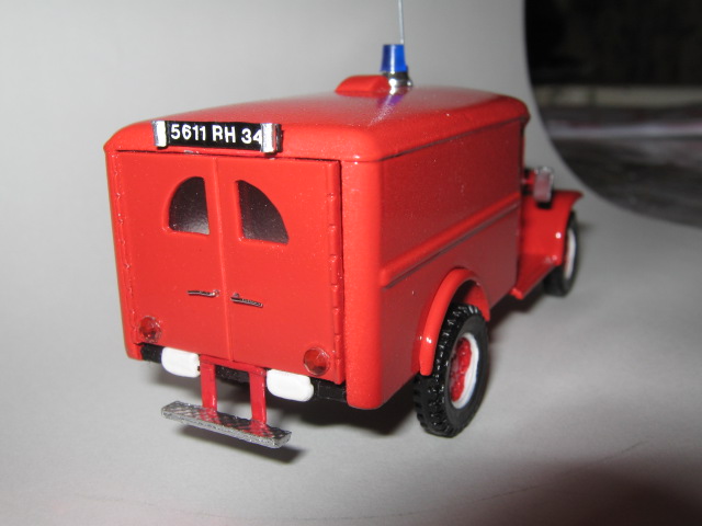 FID DODGE ambulance 34 f.jpg