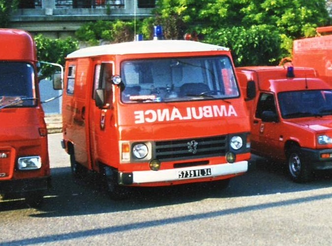 VL 5739 VSAB Peugeot J9 Picot Puisserguier (5).jpg