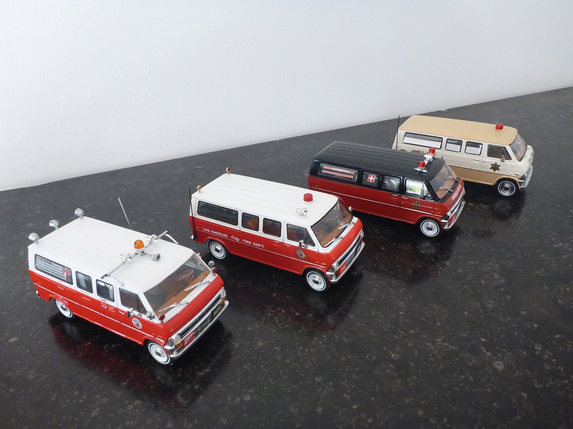 Ford Econoline Van Ambulance 53 Los Angeles City Fire Department (10).JPG