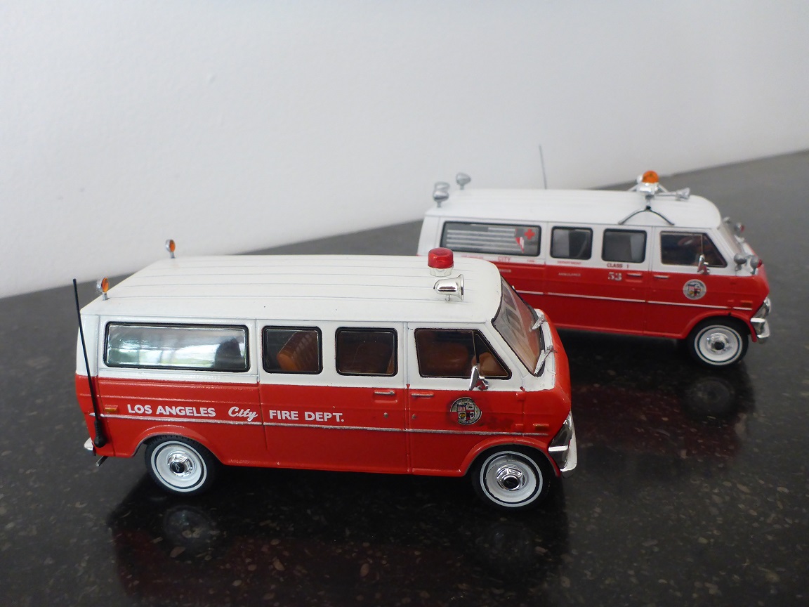 Ford Econoline Van Ambulance 53 Los Angeles City Fire Department (9).JPG