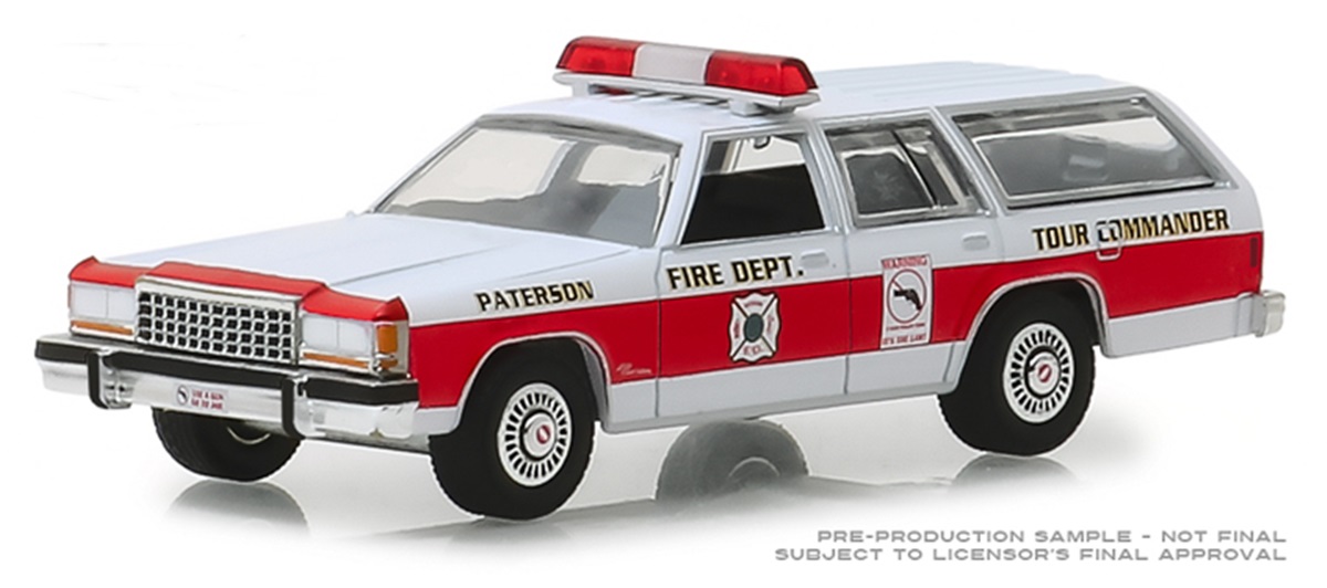 greenlight-1-64-1985-ford-ltd-crown-vic-wagon-patterson-nj-fire-department-pre-order-18.gif.jpg