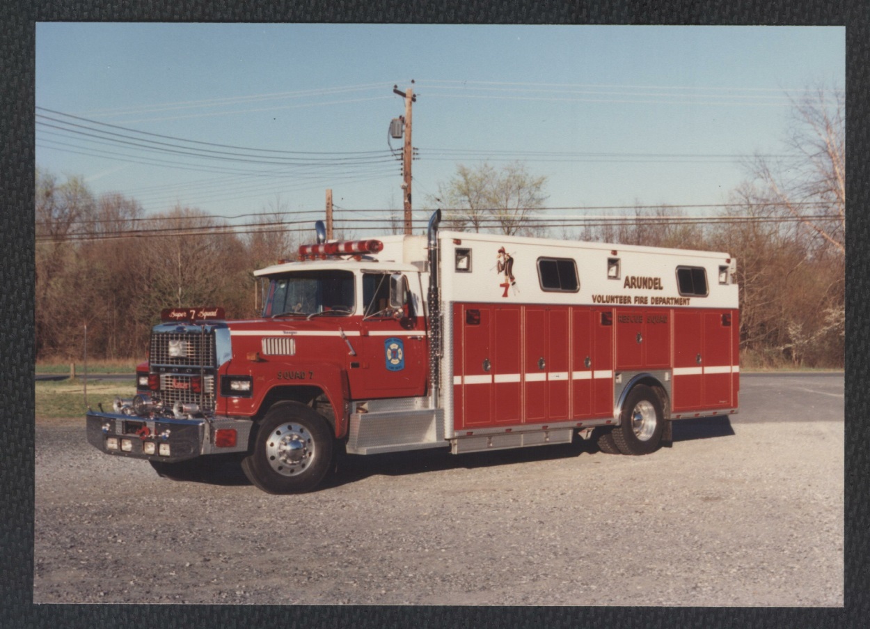 Arundel FD Gauche V2.jpg