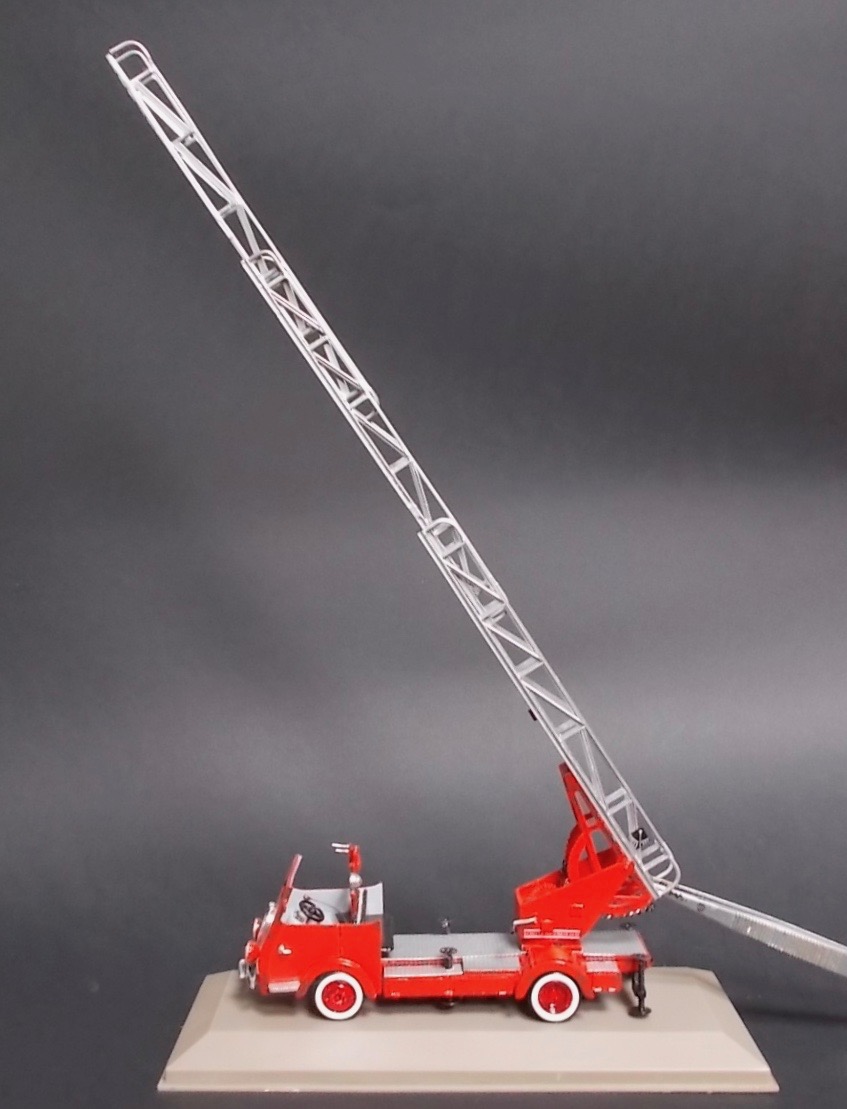 WIP AGP échel déployée g.jpg