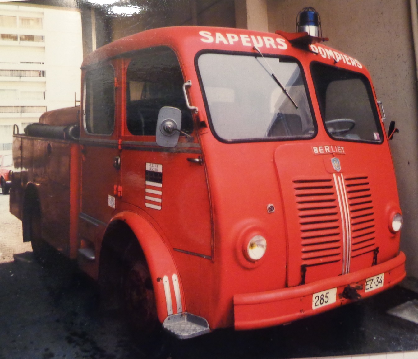 EZ 285 BERLIET GLI FPT Béziers.jpg