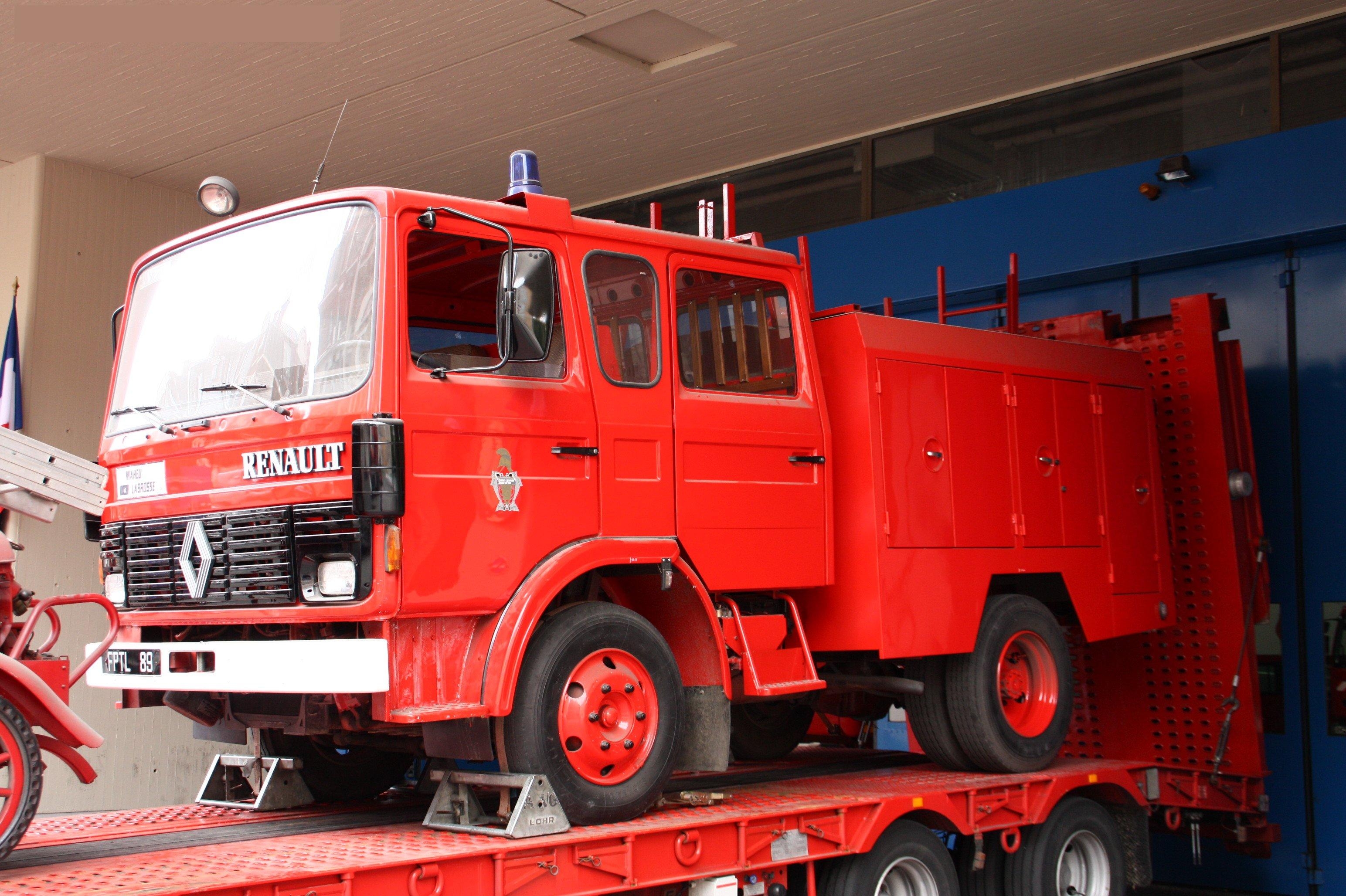 FPTL  89 Renault (3) .JPG