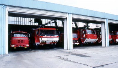 - Aéroport d'Orly 1975.jpg