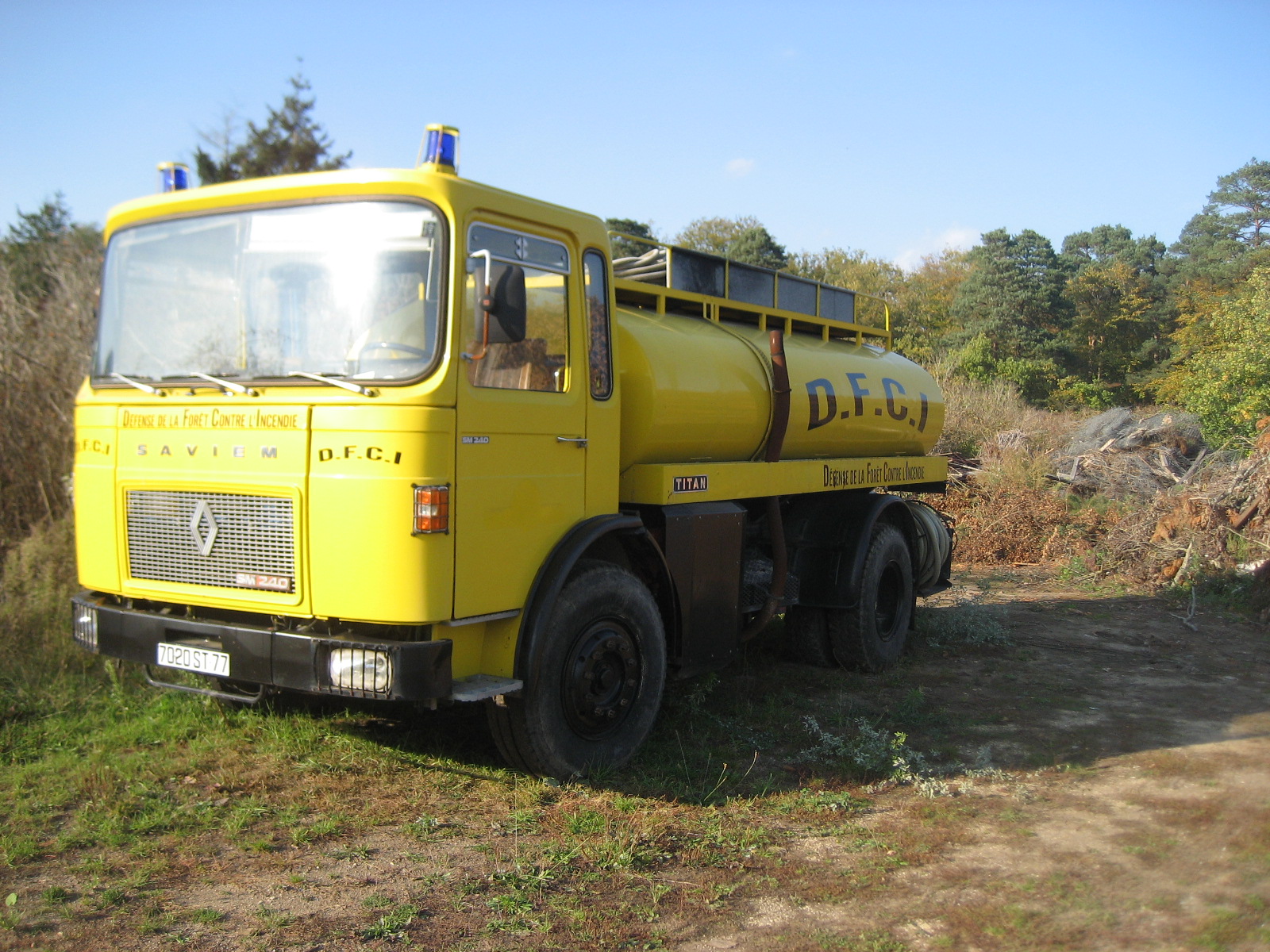 600f6946f7.jpg