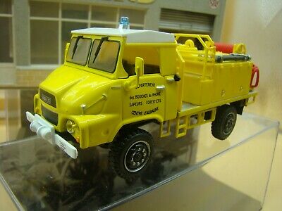 CAMION-POMPIERS-UNIC-VIRD-CITERNE-FORESTIER-AUBAGNE-1-43.jpg
